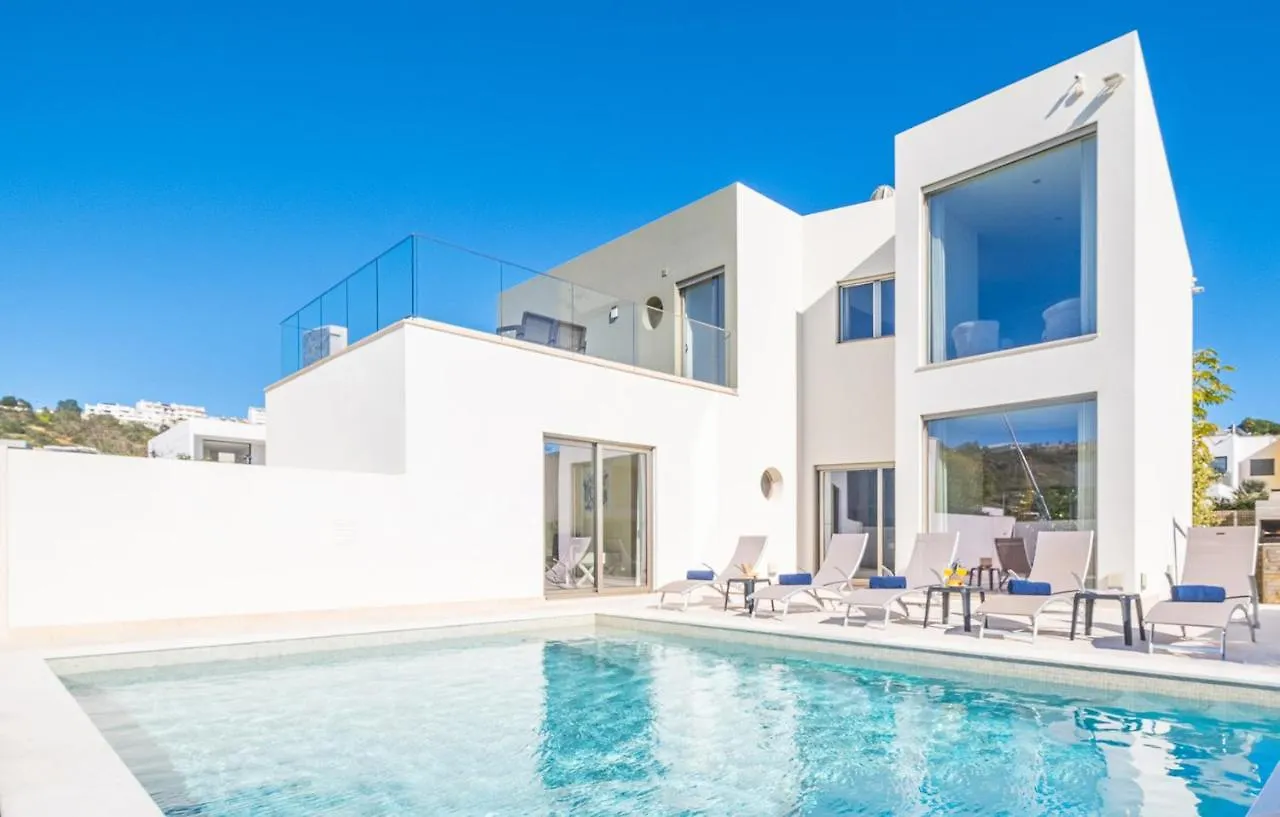 Villa Laura By Algarve Vacation Albufeira